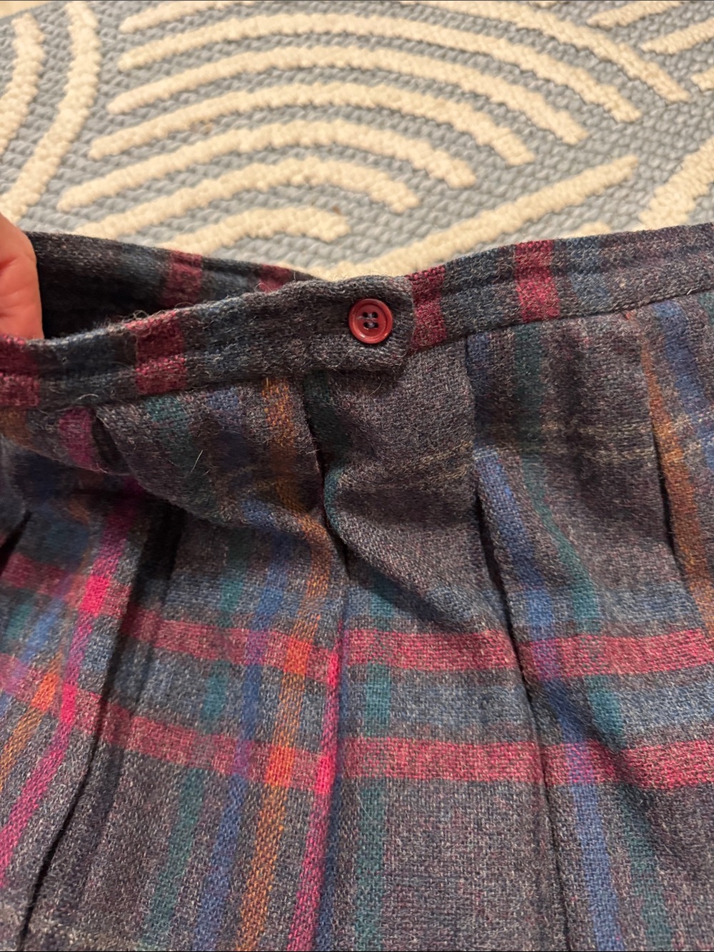 Vintage 70s 80s F.A. Chatta 100% Wool Plaid Pleated Midi Skirt USA Size 12 - Picture 3 of 6